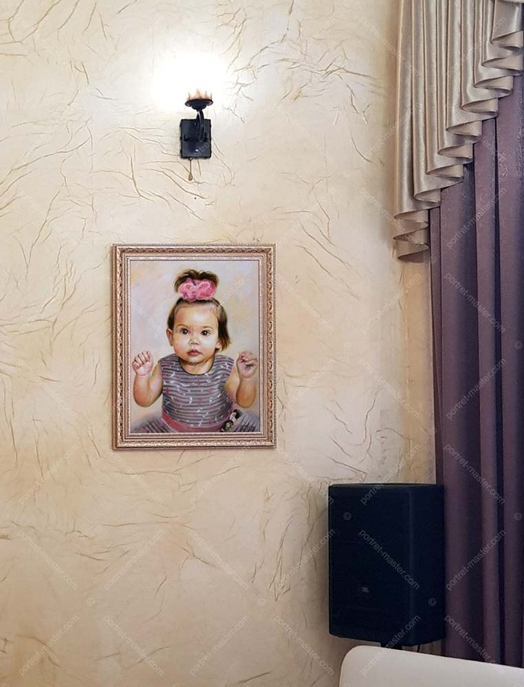 Портрет Алисы в интерьере частного дома